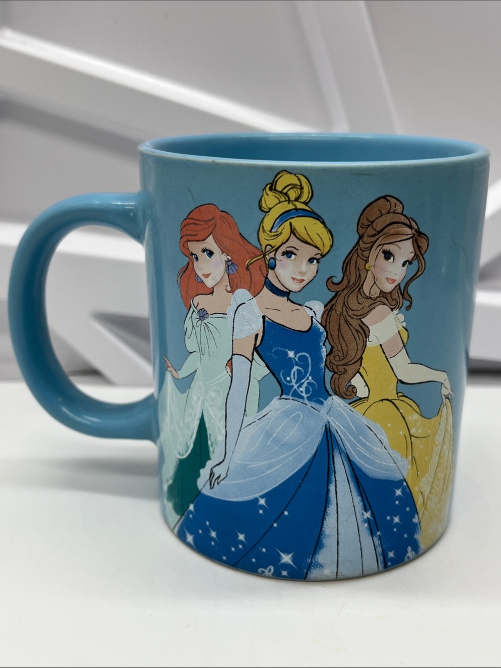 Mug with Princesses - Picture 3 of 4